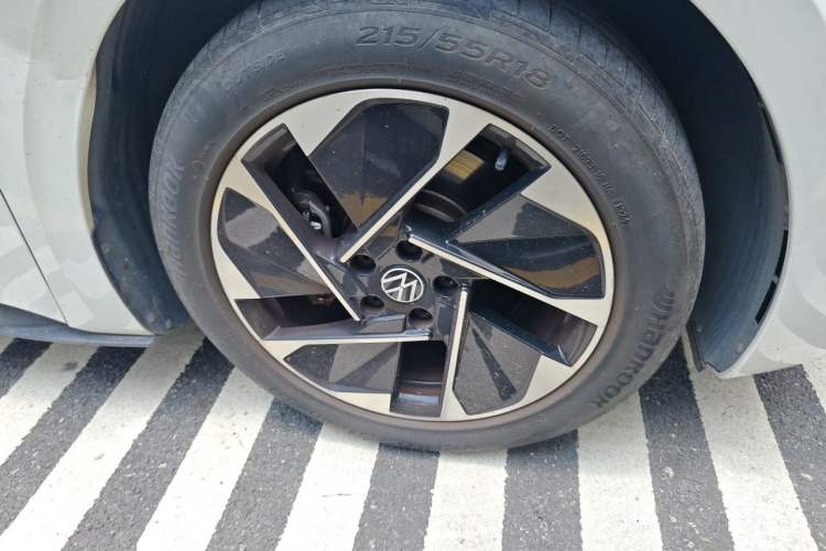 Used Volkswagen ID.3 2024 Intelligent Edition Right Front Wheel Hub