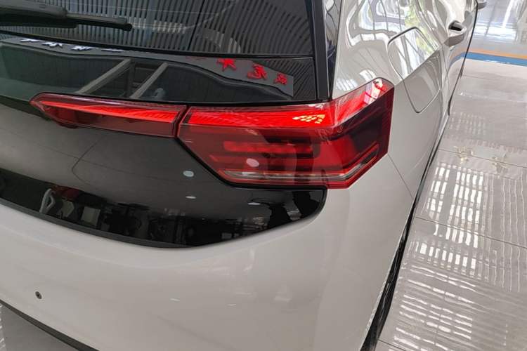 Used Volkswagen ID.3 2024 Outstanding Edition Right Rear Taillight