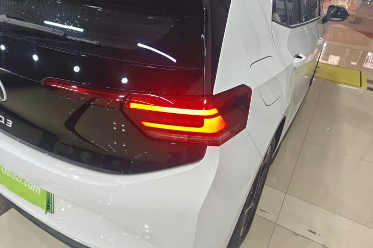 Used Volkswagen ID.3 2024 Outstanding Edition Right Rear Taillight