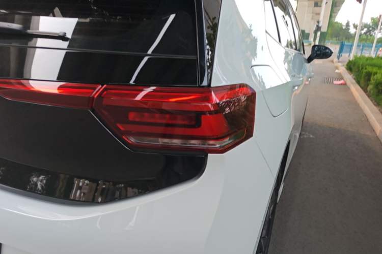 Used Volkswagen ID.3 2024 Outstanding Edition Right Rear Taillight