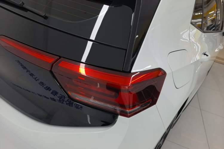 Used Volkswagen ID.3 2024 Outstanding Edition Right Rear Taillight