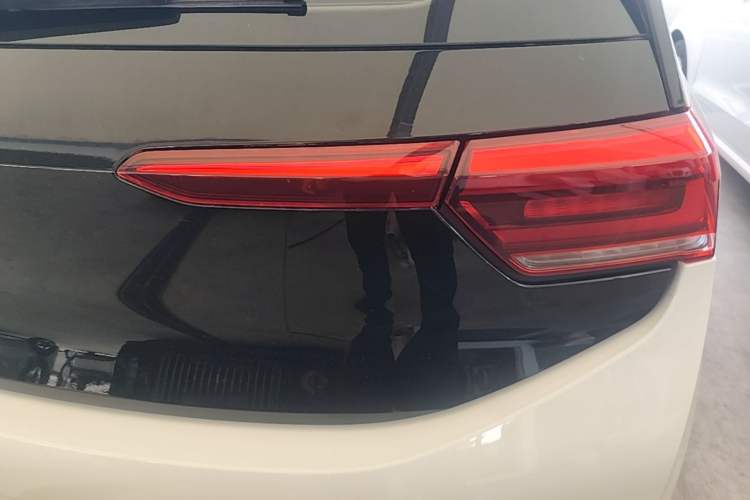 Used Volkswagen ID.3 2024 Outstanding Edition Right Rear Taillight