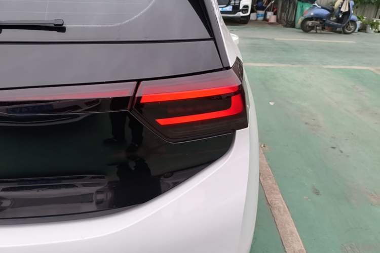 Used Volkswagen ID.3 2024 Outstanding Edition Right Rear Taillight