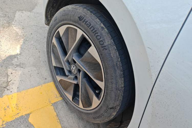 Used Volkswagen ID.3 2024 Outstanding Edition Right Rear Wheel Hub