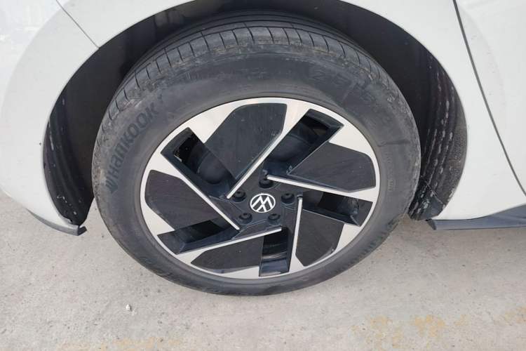 Used Volkswagen ID.3 2024 Outstanding Edition Right Rear Wheel Hub