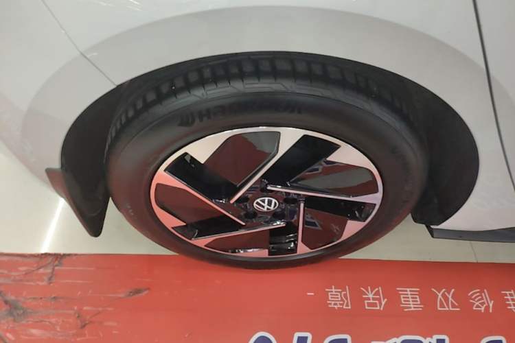 Used Volkswagen ID.3 2024 Pure & Smart Edition Right Rear Wheel Hub