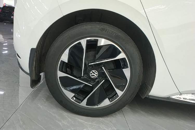 Used Volkswagen ID.3 2024 Pure & Smart Edition Right Rear Wheel Hub