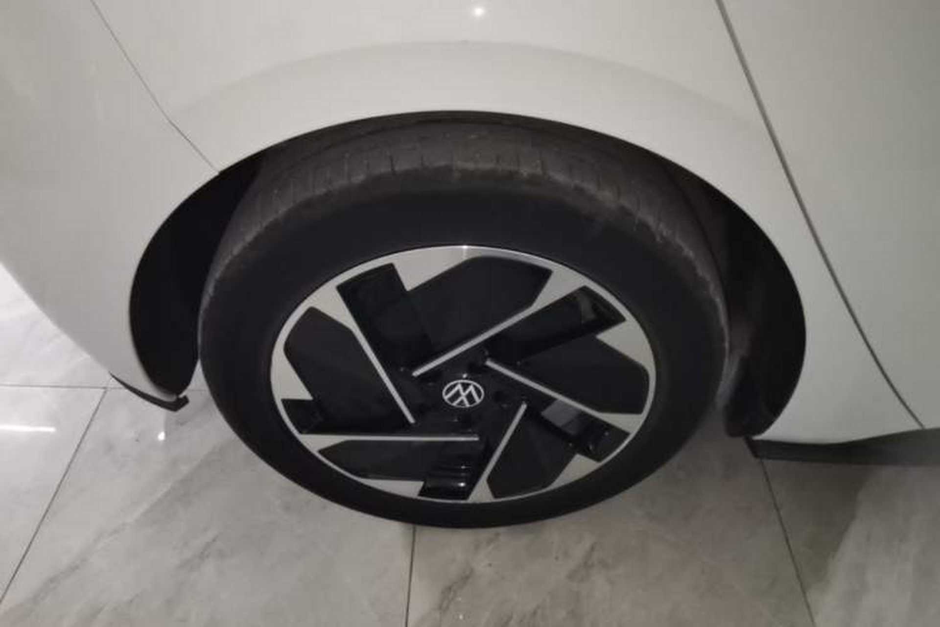 Used Volkswagen ID.3 2024 Pure & Smart Edition Right Rear Wheel Hub