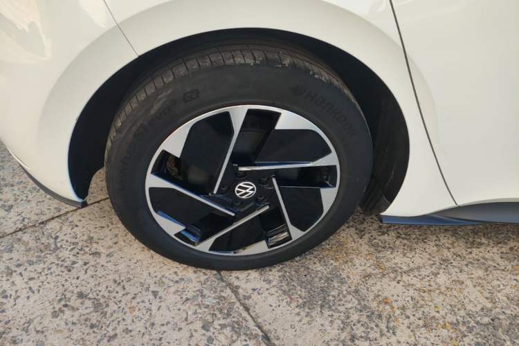 Used Volkswagen ID.3 2024 Pure & Smart Edition Right Rear Wheel Hub