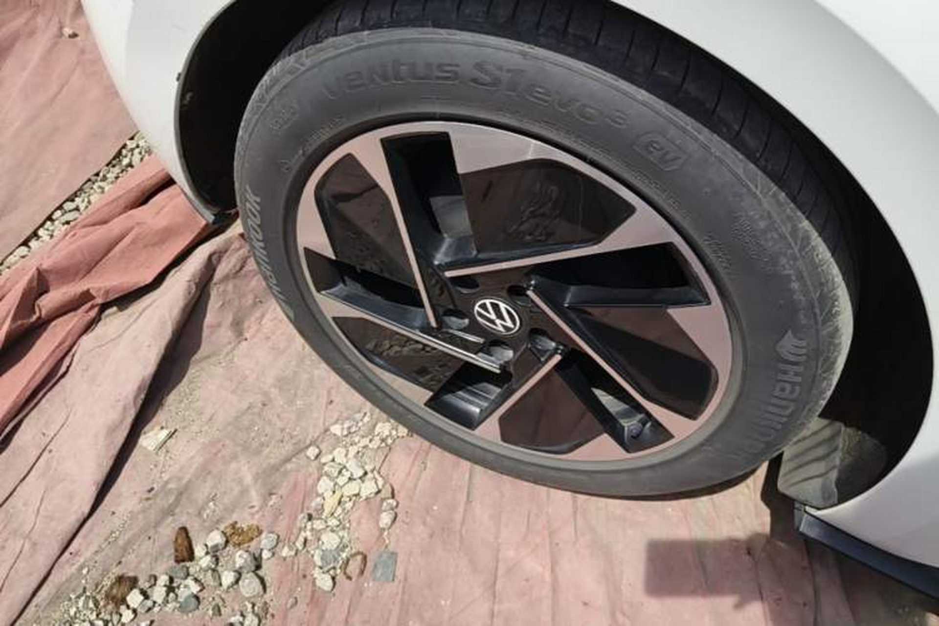 Used Volkswagen ID.3 2024 Pure & Smart Edition Right Rear Wheel Hub