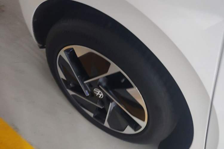 Used Volkswagen ID.3 2024 Pure & Smart Edition Right Rear Wheel Hub