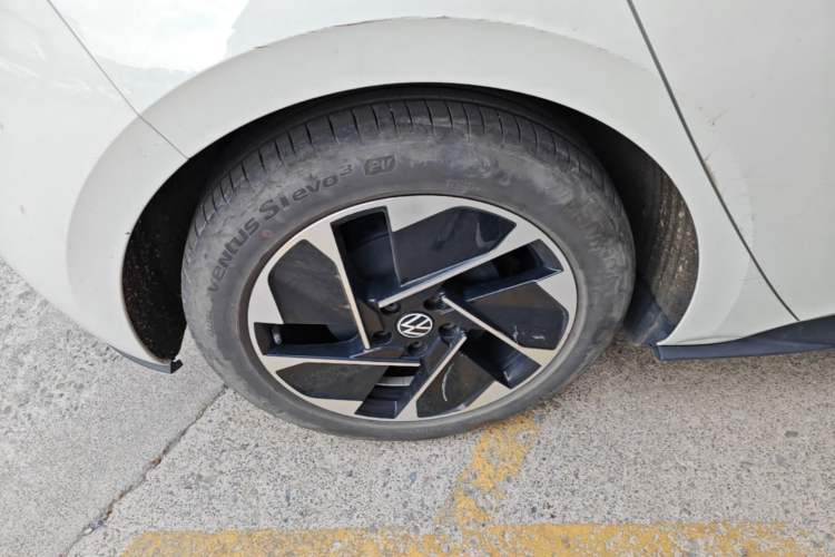 Used Volkswagen ID.3 2024 Pure & Smart Edition Right Rear Wheel Hub