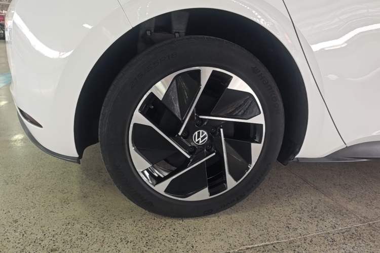 Used Volkswagen ID.3 2024 Outstanding Edition Right Rear Wheel Hub