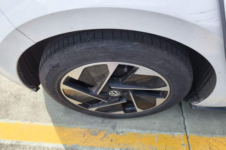 Used Volkswagen ID.3 2024 Pure & Smart Edition Right Rear Wheel Hub