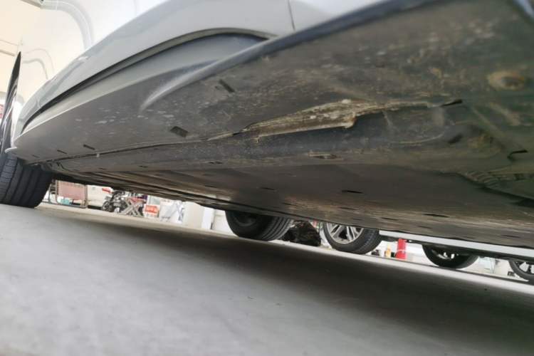 Used Volkswagen ID.3 2024 Outstanding Edition Right Side Sill