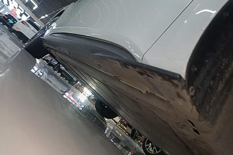 Used Volkswagen ID.3 2024 Pure & Smart Edition Right Side Sill