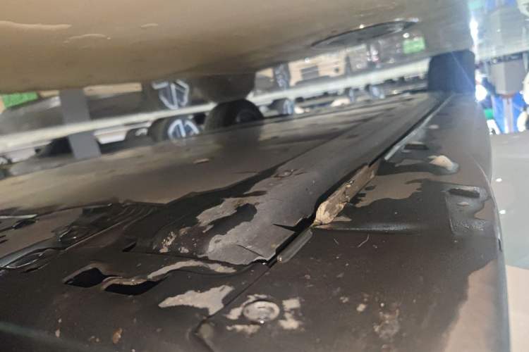 Used Volkswagen ID.3 2024 Outstanding Edition Right Side Sill