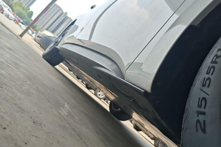 Used Volkswagen ID.3 2024 Outstanding Edition Right Side Sill