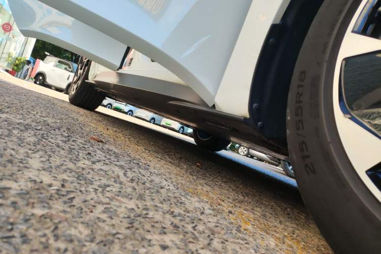 Used Volkswagen ID.3 2024 Pure & Smart Edition Right Side Sill
