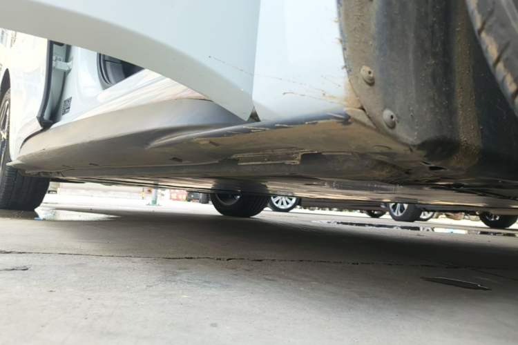 Used Volkswagen ID.3 2024 Pure & Smart Edition Right Side Sill