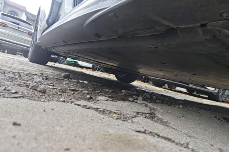 Used Volkswagen ID.3 2024 Outstanding Edition Right Side Sill