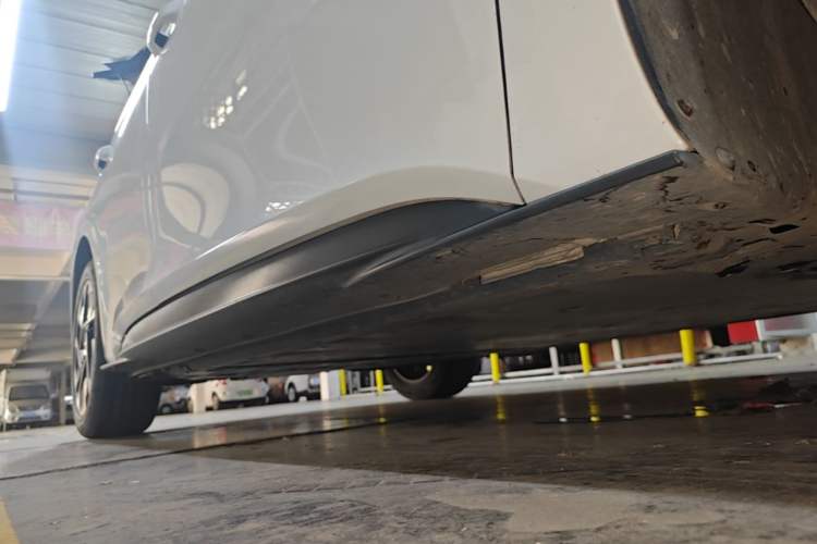 Used Volkswagen ID.3 2024 Pure & Smart Edition Right Side Sill