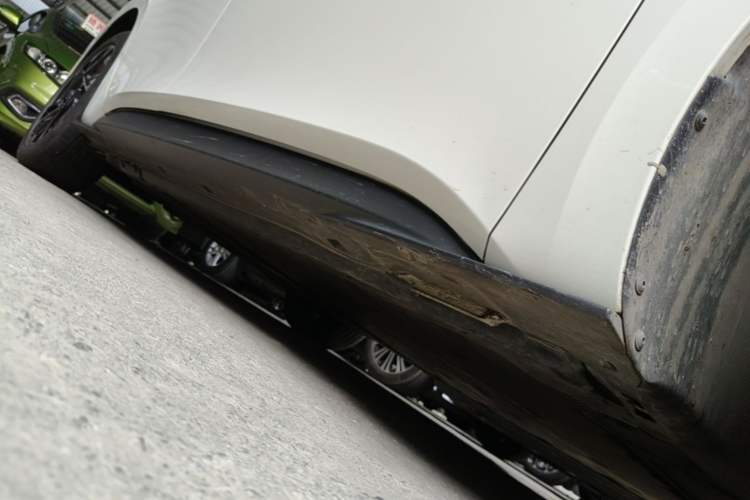 Used Volkswagen ID.3 2024 Intelligent Edition Right Side Sill