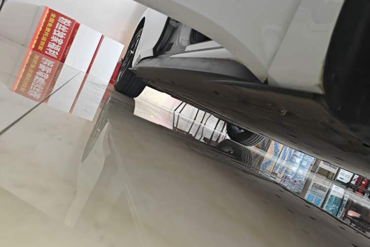 Used Volkswagen ID.3 2024 Outstanding Edition Right Side Sill