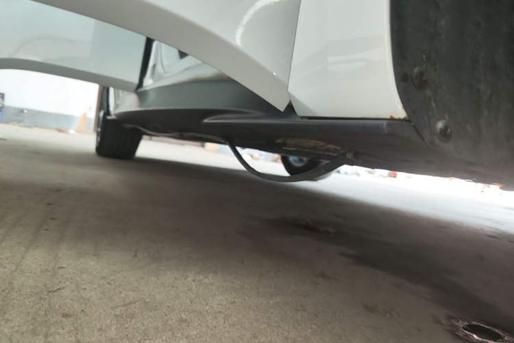 Used Volkswagen ID.3 2024 Outstanding Edition Right Side Sill