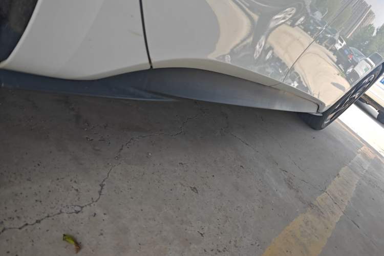 Used Volkswagen ID.3 2024 Pure & Smart Edition Right Side Sill