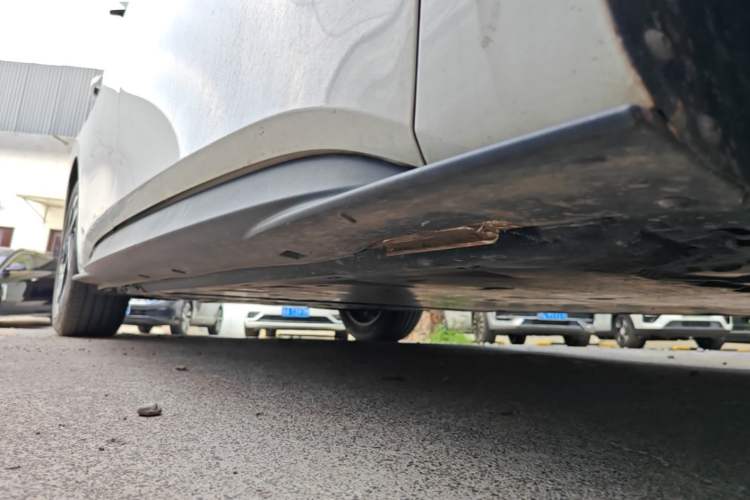Used Volkswagen ID.3 2024 Pure & Smart Edition Right Side Sill
