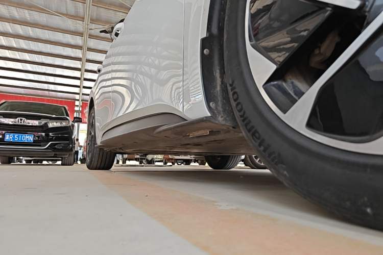 Used Volkswagen ID.3 2024 Pure & Smart Edition Right Side Sill
