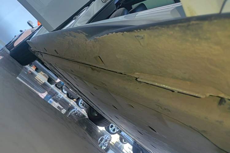 Used Volkswagen ID.3 2024 Outstanding Edition Right Side Sill