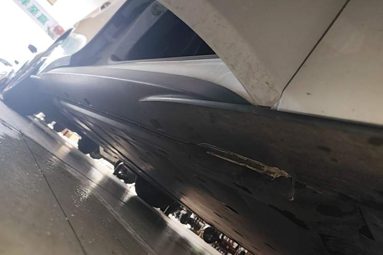 Used Volkswagen ID.3 2024 Outstanding Edition Right Side Sill