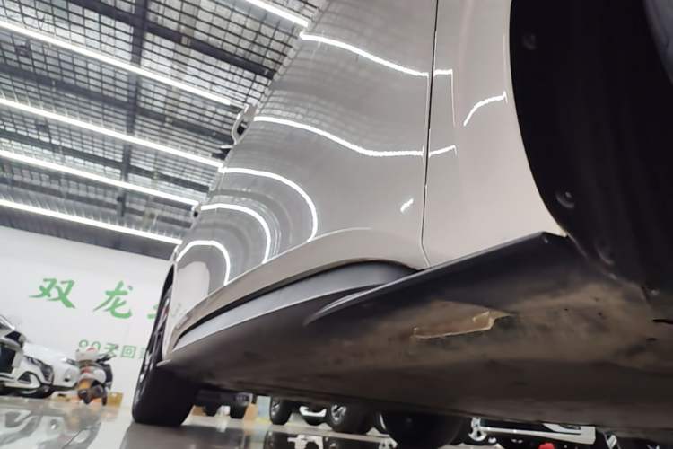 Used Volkswagen ID.3 2024 Intelligent Edition Right Side Sill