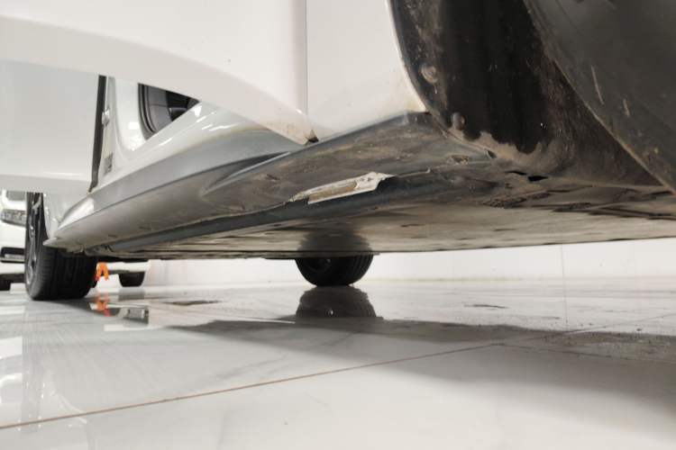 Used Volkswagen ID.3 2024 Outstanding Edition Right Side Sill