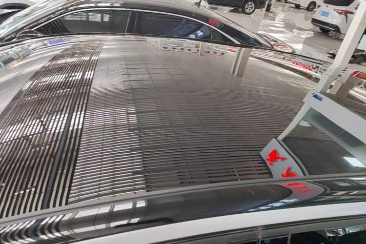 Used Volkswagen ID.3 2024 Outstanding Edition Roof