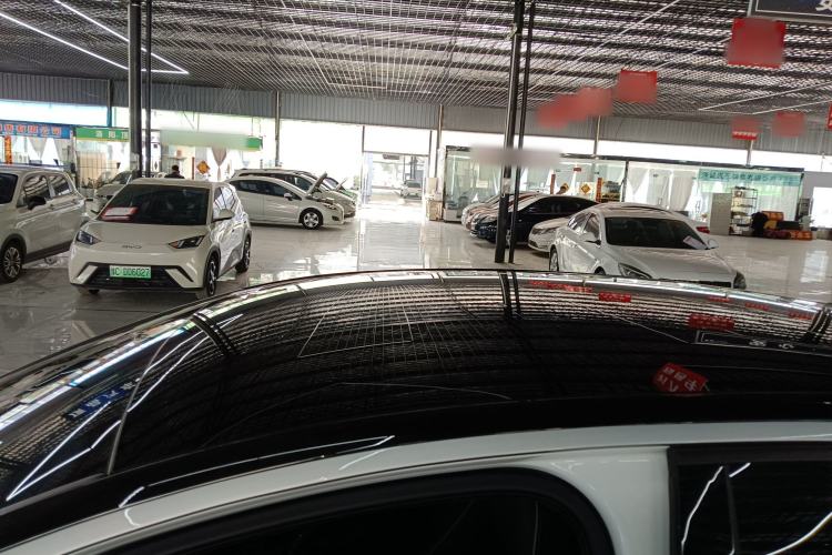 Used Volkswagen ID.3 2024 Outstanding Edition Roof