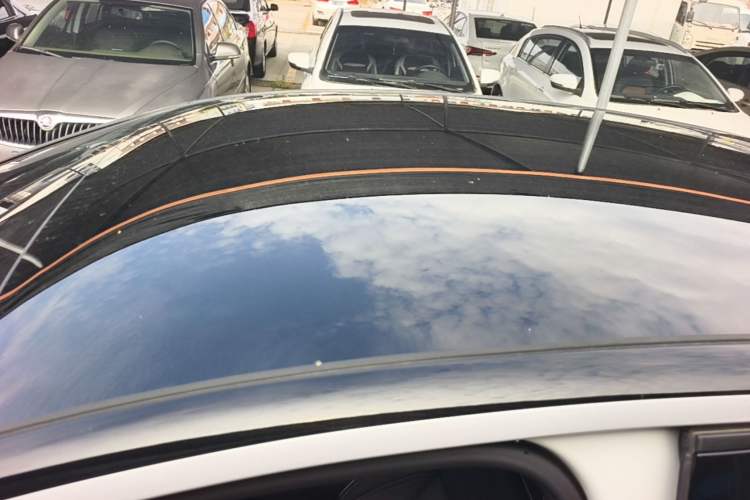 Used Volkswagen ID.3 2024 Outstanding Edition Roof
