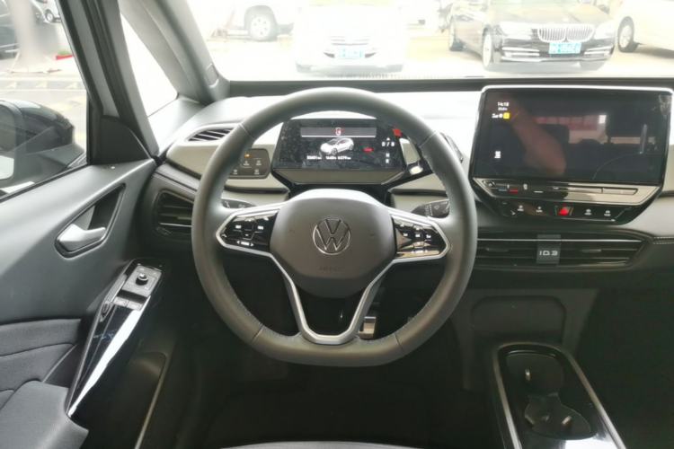 Used Volkswagen ID.3 2024 Outstanding Edition Steering Wheel
