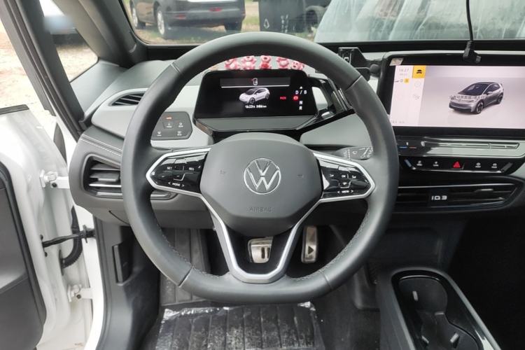 Used Volkswagen ID.3 2024 Outstanding Edition Steering Wheel