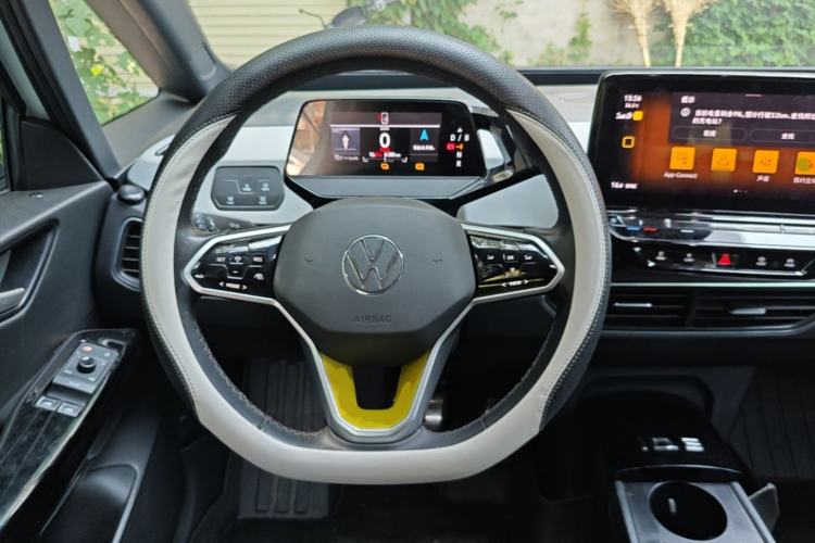 Used Volkswagen ID.3 2024 Outstanding Edition Steering Wheel