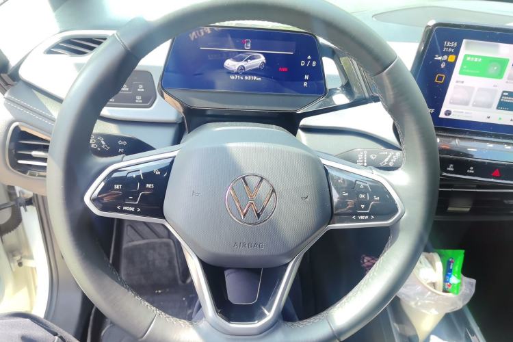 Used Volkswagen ID.3 2024 Outstanding Edition Steering Wheel