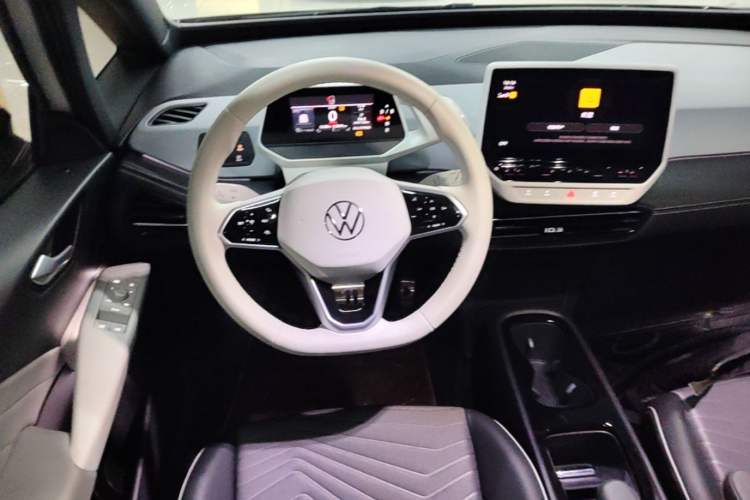 Used Volkswagen ID.3 2024 Outstanding Edition Steering Wheel