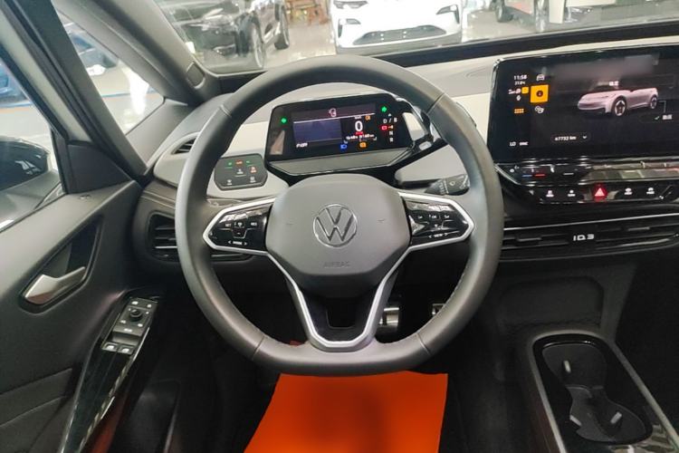 Used Volkswagen ID.3 2024 Outstanding Edition Steering Wheel