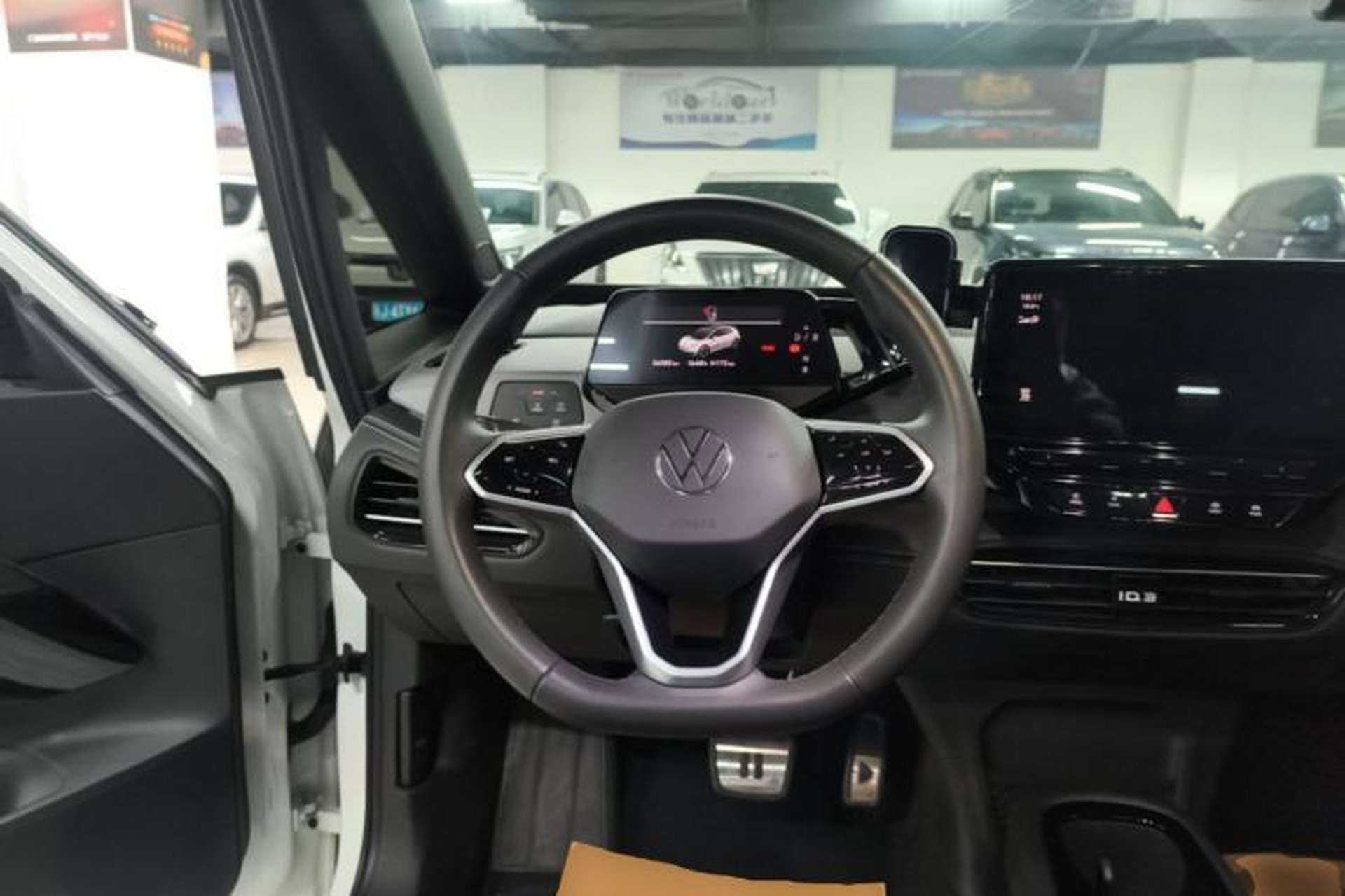 Used Volkswagen ID.3 2024 Outstanding Edition Steering Wheel