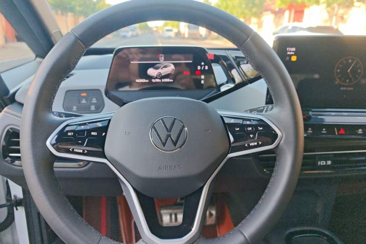 Used Volkswagen ID.3 2024 Outstanding Edition Steering Wheel