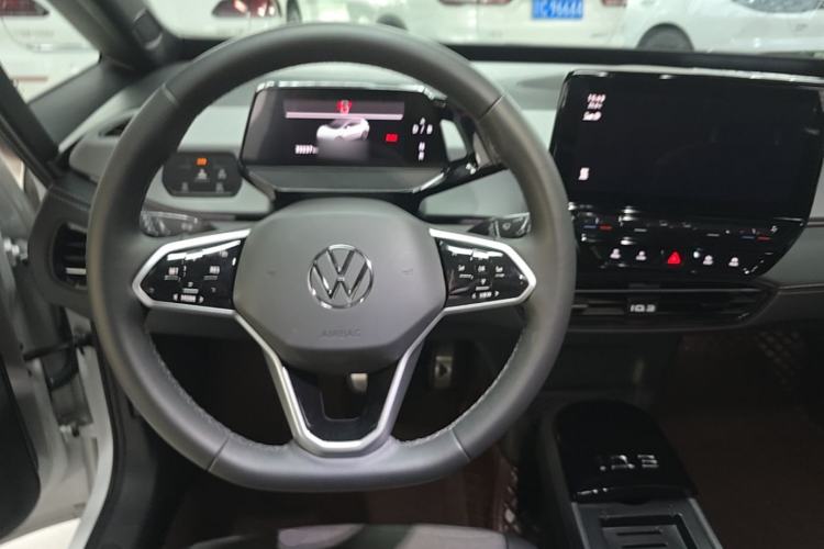 Used Volkswagen ID.3 2024 Outstanding Edition Steering Wheel