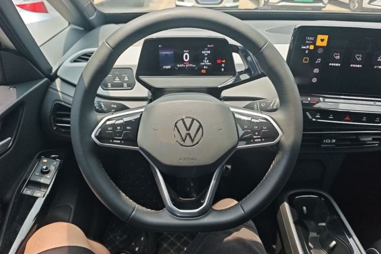 Used Volkswagen ID.3 2024 Outstanding Edition Steering Wheel