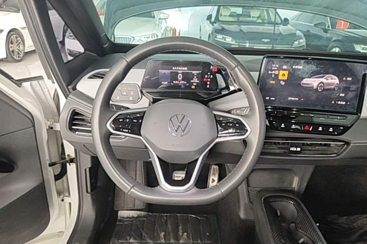 Used Volkswagen ID.3 2024 Outstanding Edition Steering Wheel
